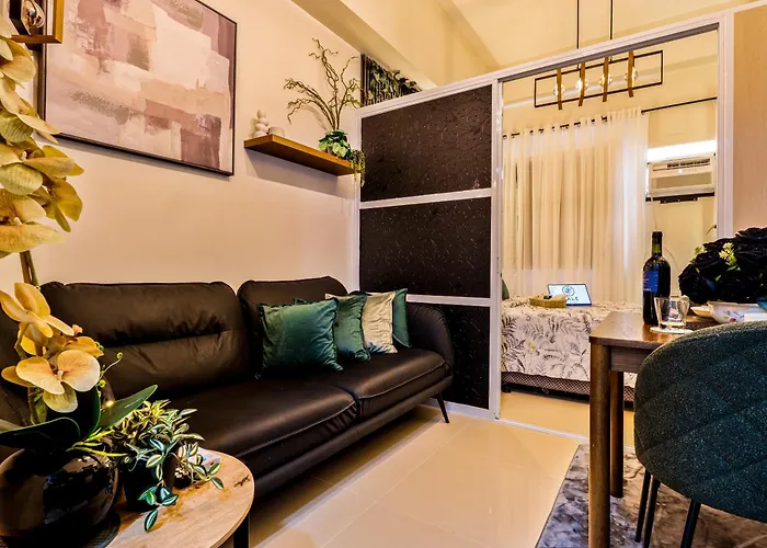 Forest-themed Cozy Near It Park