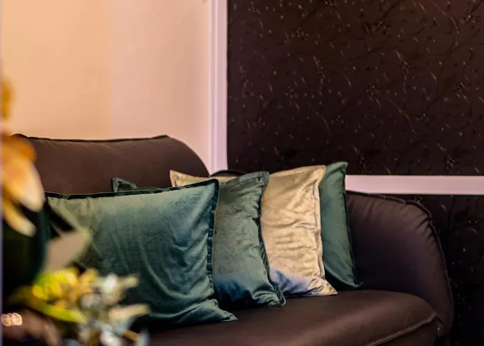 Forest-themed Cozy Near It Park 3*