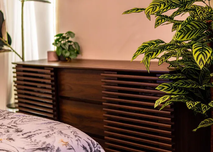 Forest-themed Cozy Near It Park Leilighetshoteller Cebu